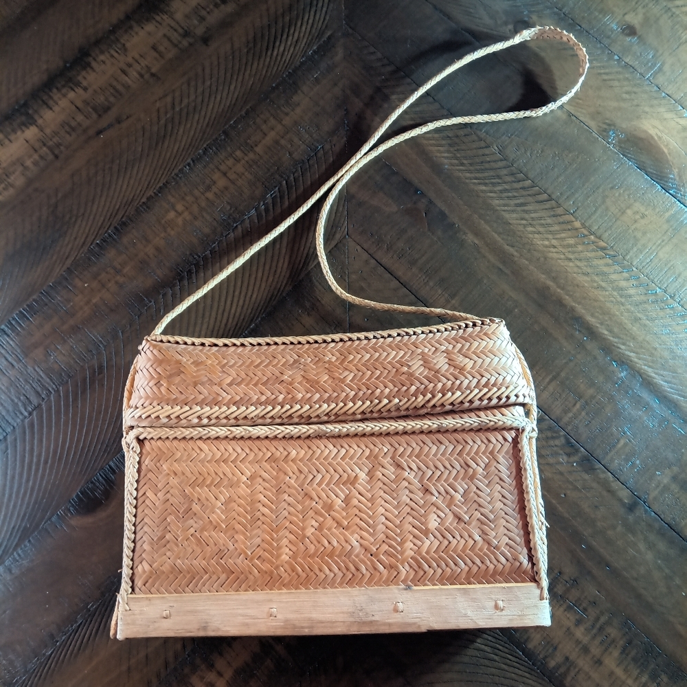 Vintage Handcrafted Tan Woven Bag